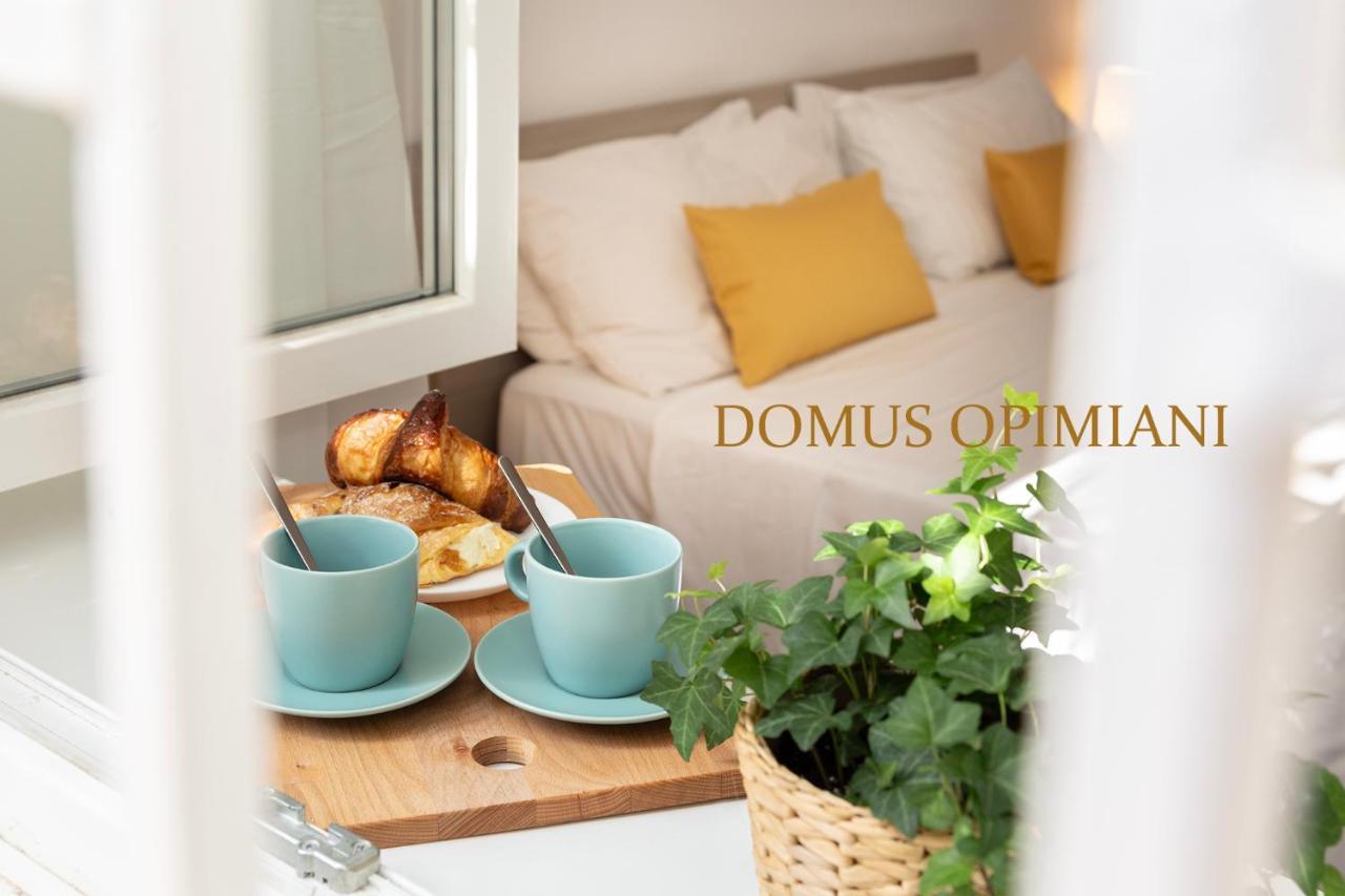 Appartement Domus Opimiani à Rome Extérieur photo